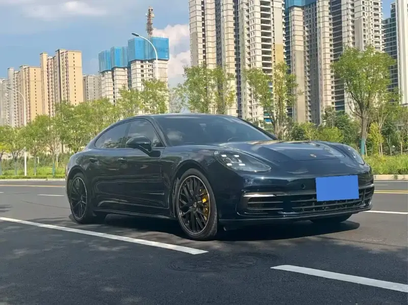 Porsche Panamera, 2019