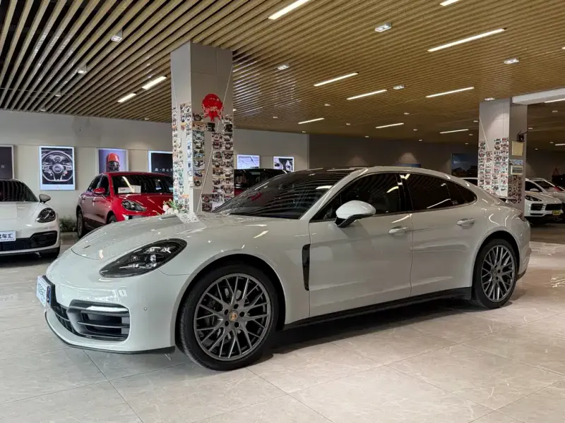 Porsche Panamera, 2021
