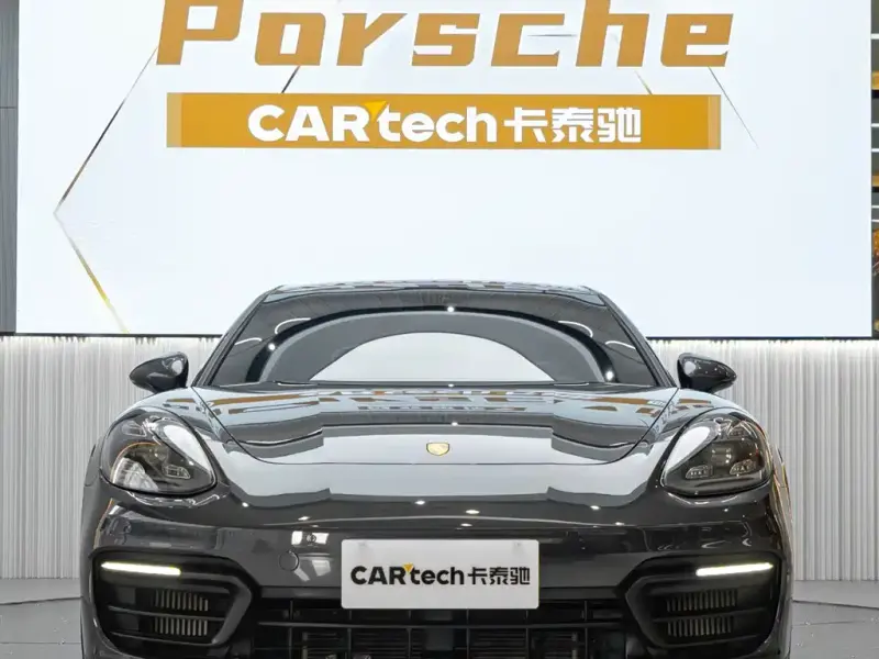 Porsche Panamera, 2022
