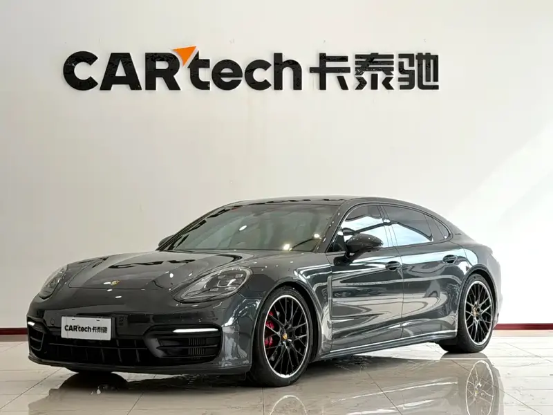 Porsche Panamera, 2023