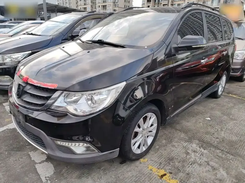 Baojun 730, 2015