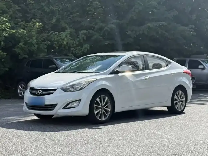 Hyundai Elantra Langdong, 2015