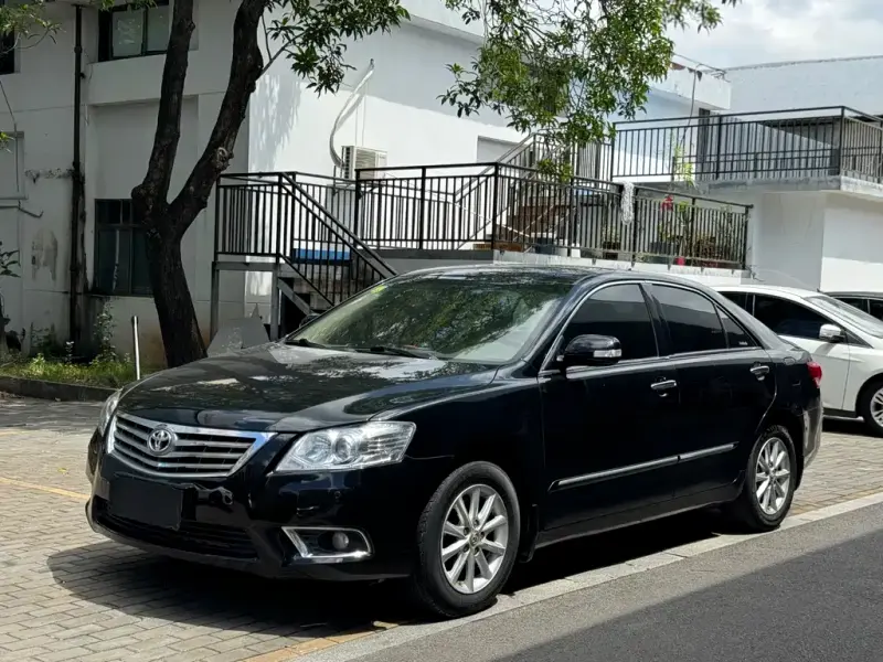 Toyota Camry, 2011