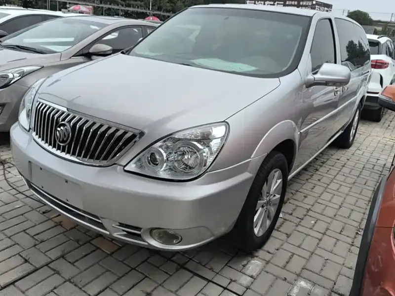 Buick GL8, 2016