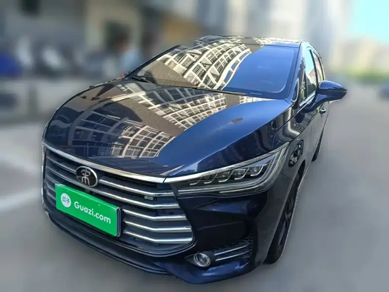 BYD MAX, 2018