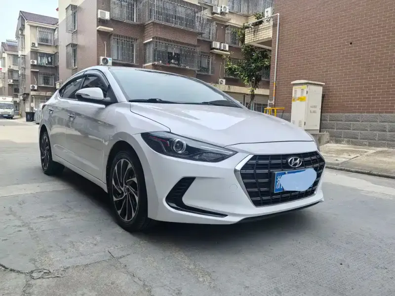 Hyundai Elantra, 2020