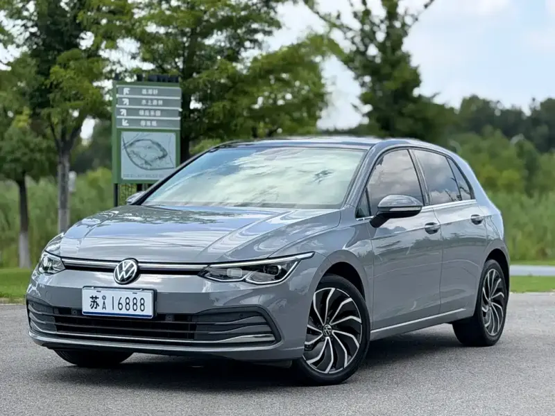 Volkswagen Golf, 2021