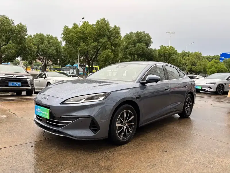 BYD 06, 2025