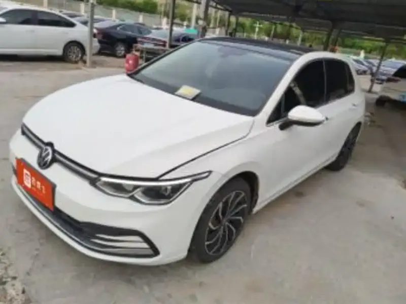 Volkswagen Golf, 2024