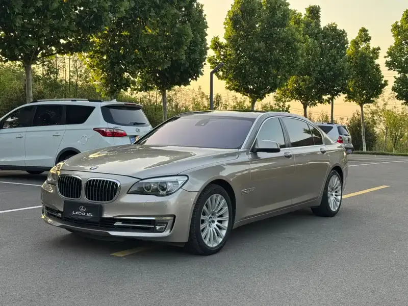 BMW 7 Series, 2012
