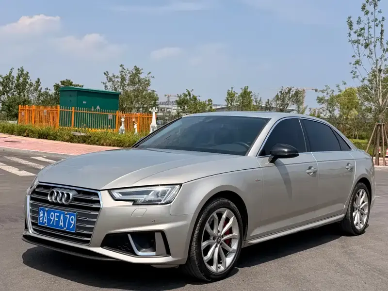 Audi A4L, 2019