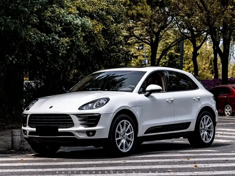 Porsche Macan, 2014