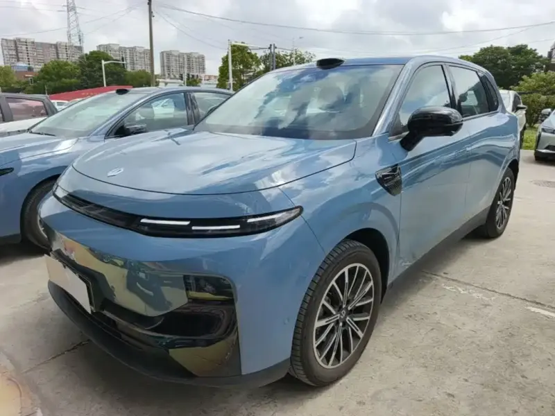 Leapmotor B10, 2025