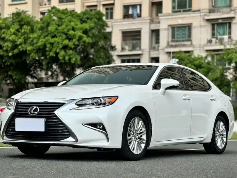 Lexus ES, 2017
