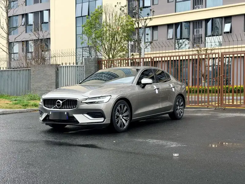 Volvo S60, 2021