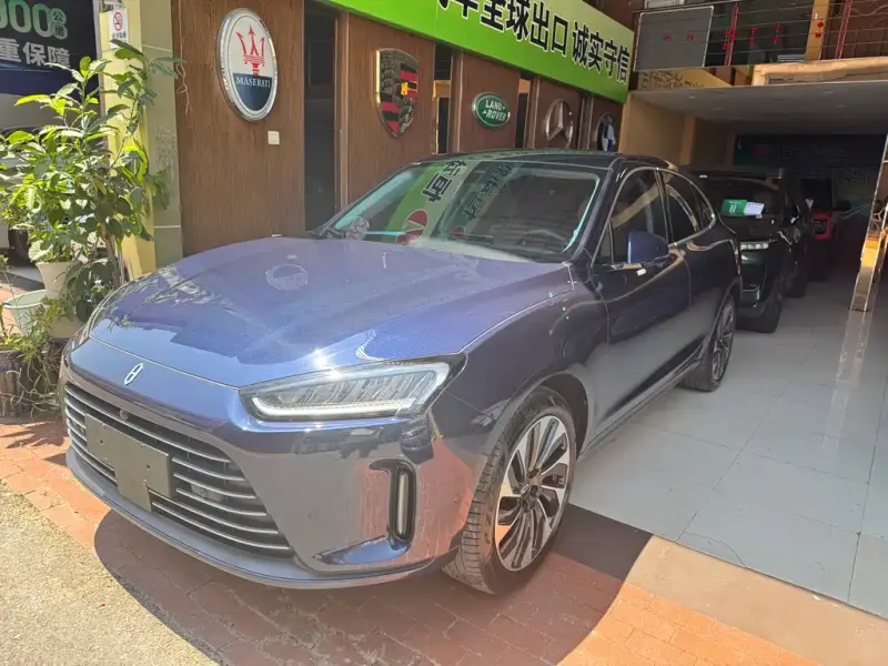 AITO M5, 2023