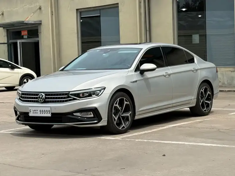 Volkswagen Magotan, 2023