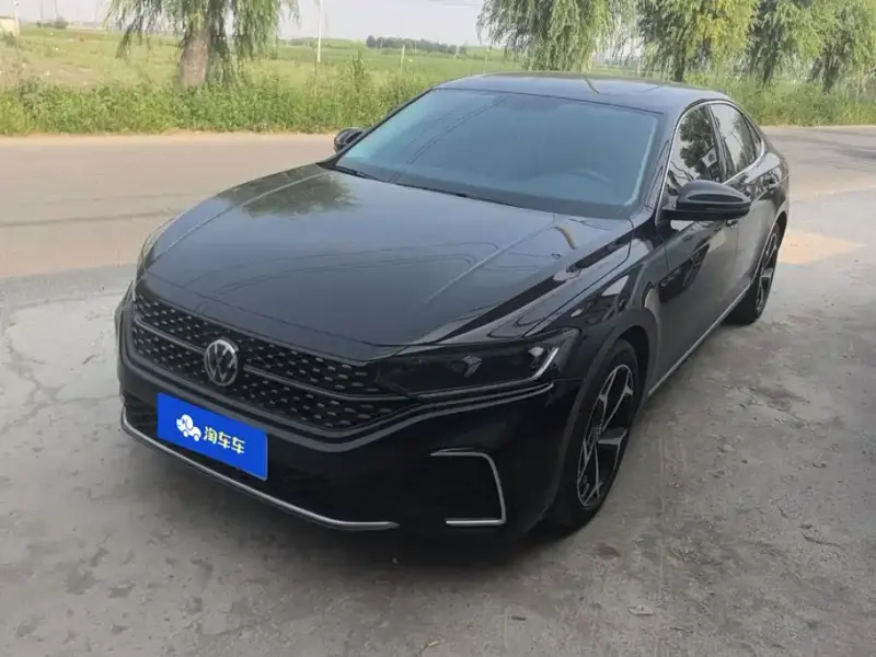 Volkswagen Passat, 2025