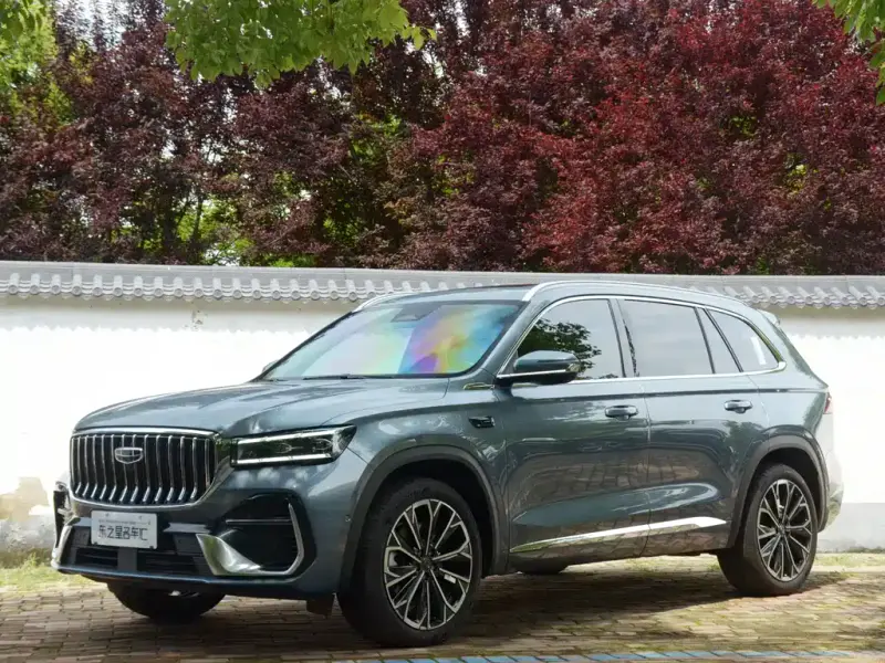 Geely Xingyue L, 2025