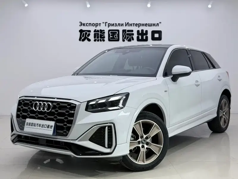 Audi Q2L, 2022