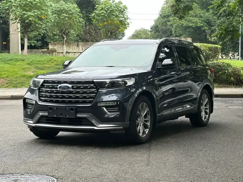 Ford Explorer, 2022