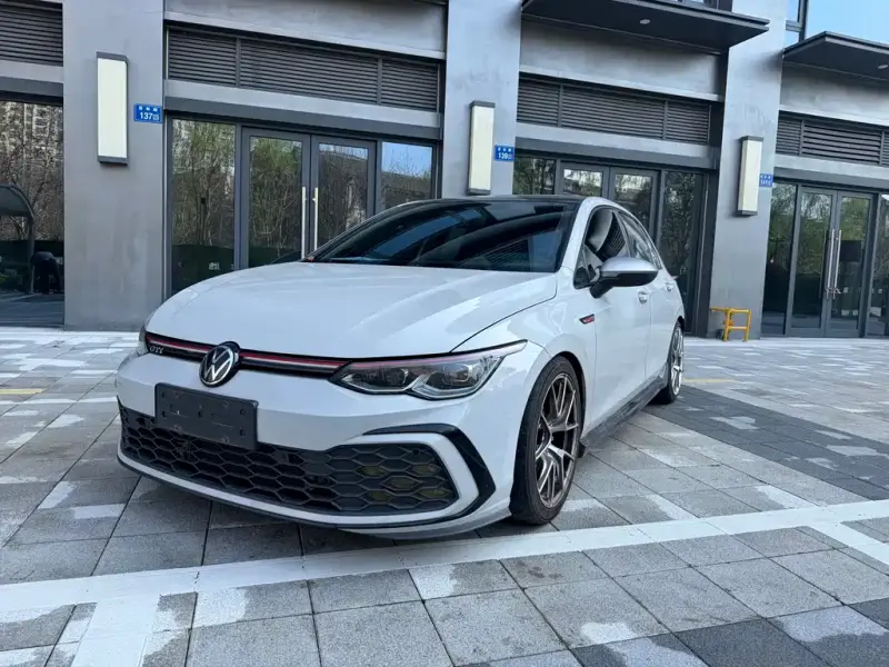 Volkswagen Golf GTI, 2022