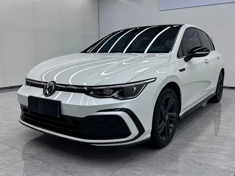 Volkswagen Golf, 2023