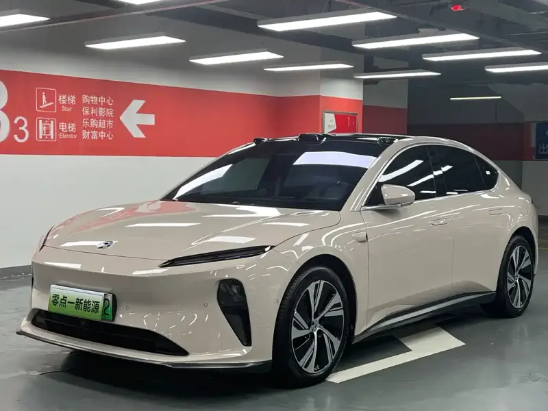 NIO ET5, 2025