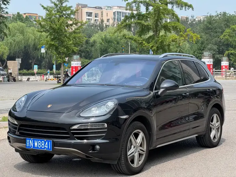Porsche Cayenne, 2012