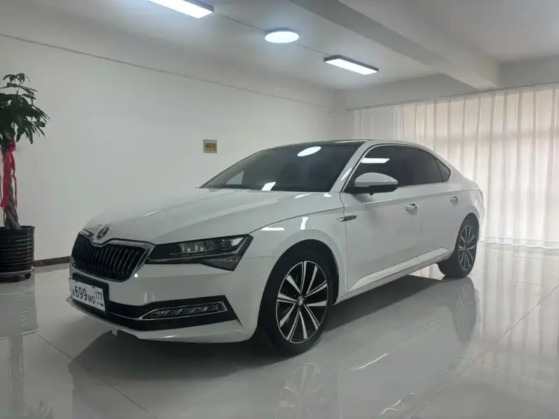 Skoda Superb, 2023