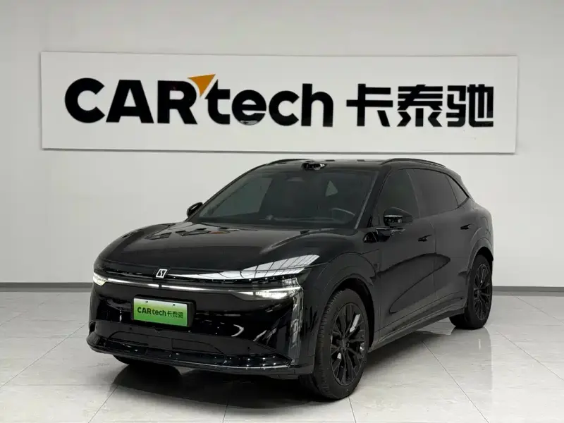 Zeekr 7X, 2025