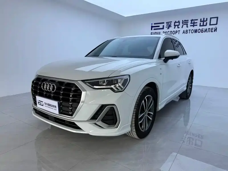 Audi Q3, 2022