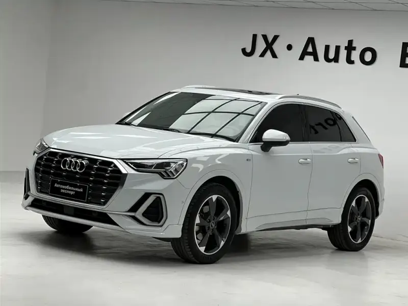 Audi Q3, 2022
