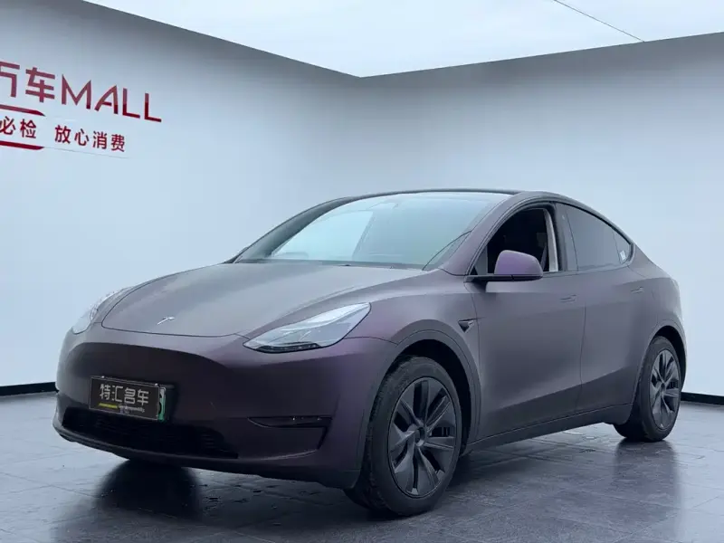 Tesla Model Y, 2024