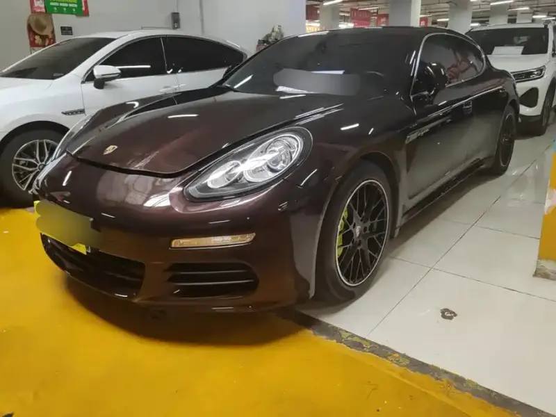 Porsche Panamera Hybrid, 2015