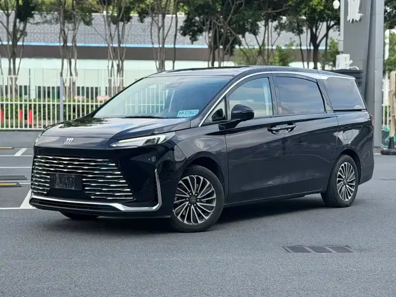 Buick GL8 Hybrid, 2025