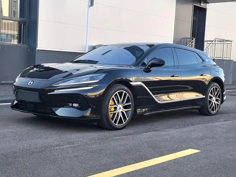 Denza Z9GT, 2025