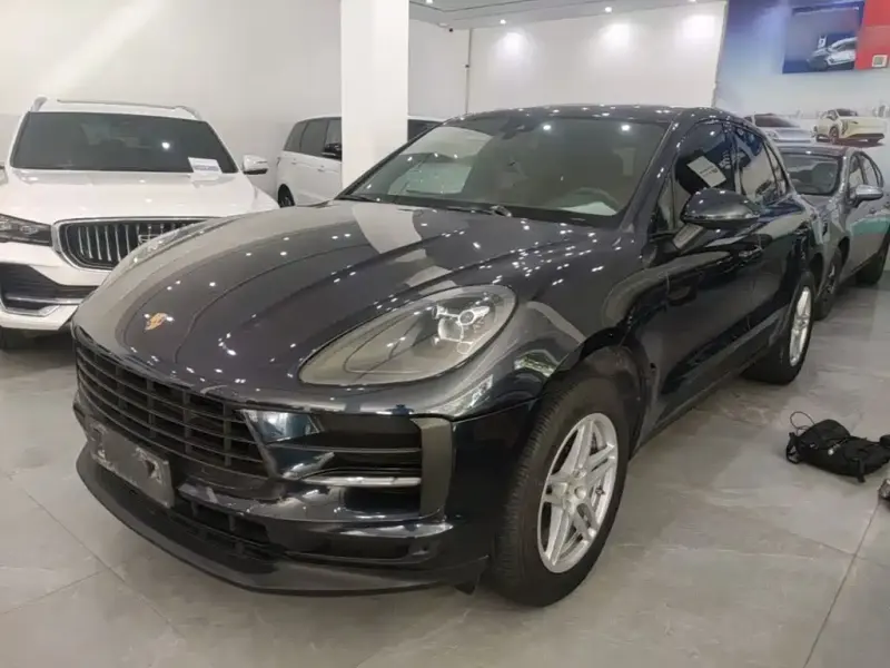 Porsche Macan, 2022