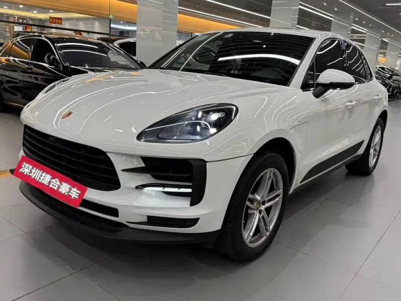 Porsche Macan, 2021