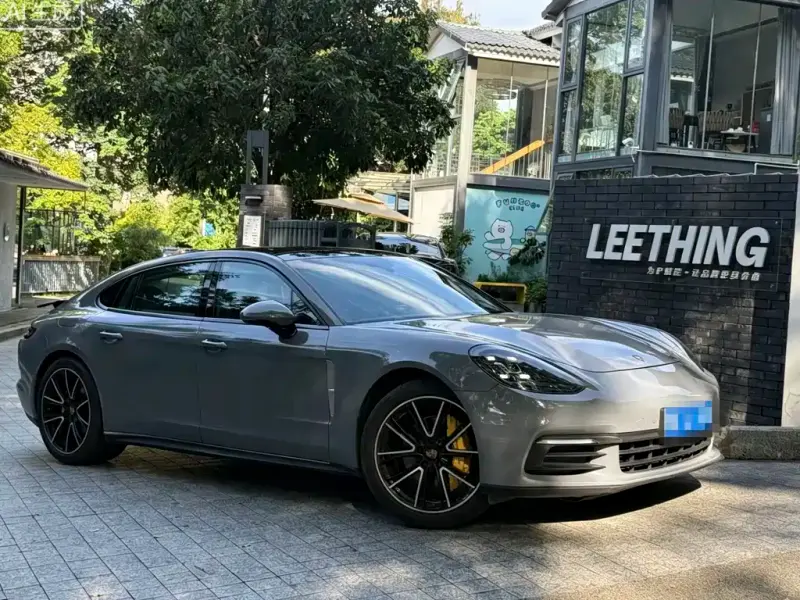 Porsche Panamera, 2018