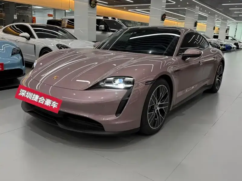 Porsche Taycan, 2021