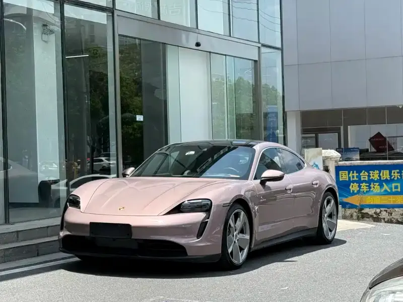 Porsche Taycan, 2021