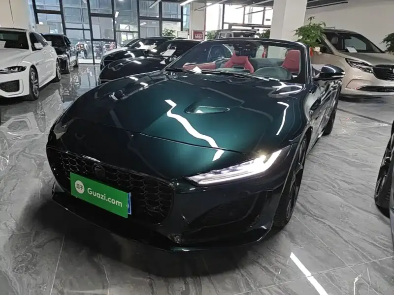 Jaguar F-TYPE, 2024