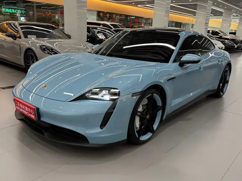 Porsche Taycan, 2023