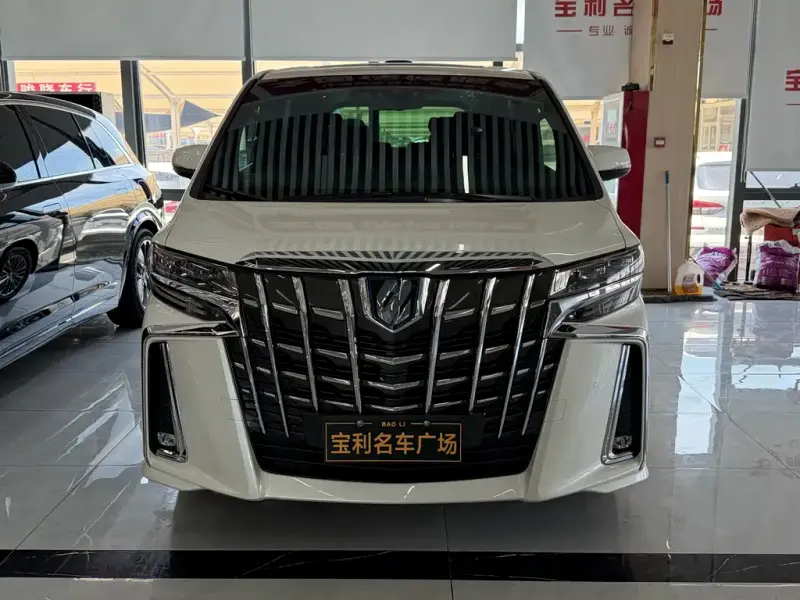 Toyota Alphard, 2021
