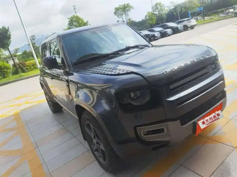 Land Rover Defender, 2023