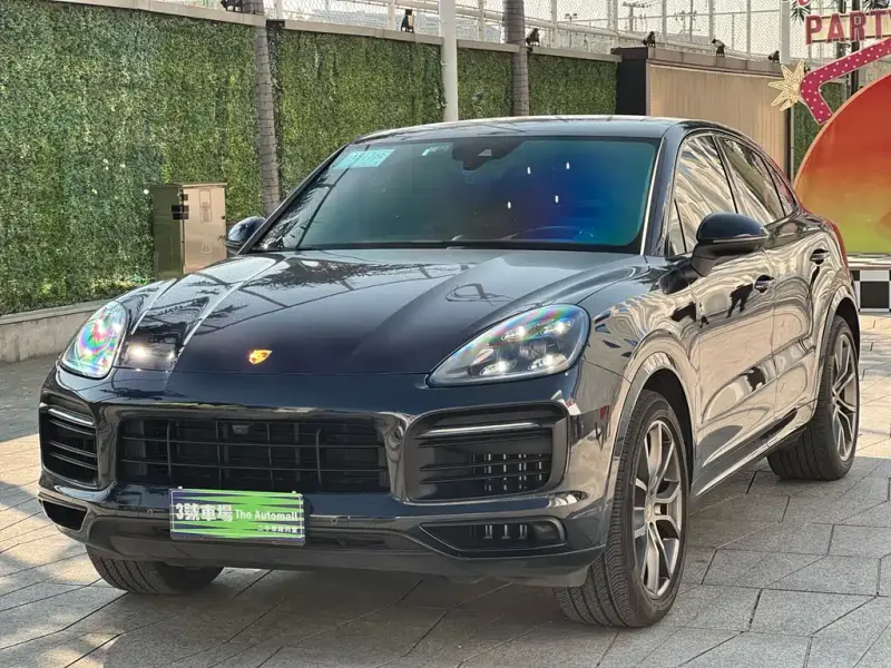 Porsche Cayenne, 2022