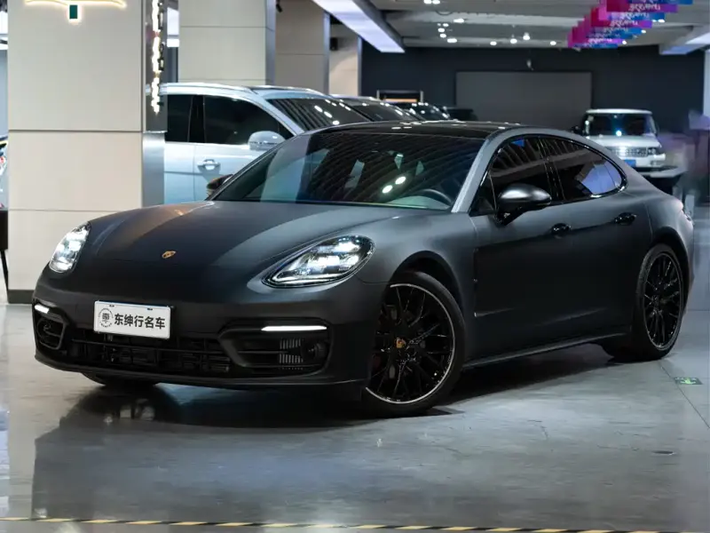 Porsche Panamera, 2022
