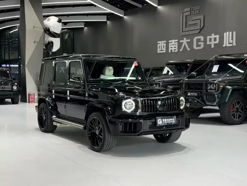 Mercedes-Benz G-Class, 2015