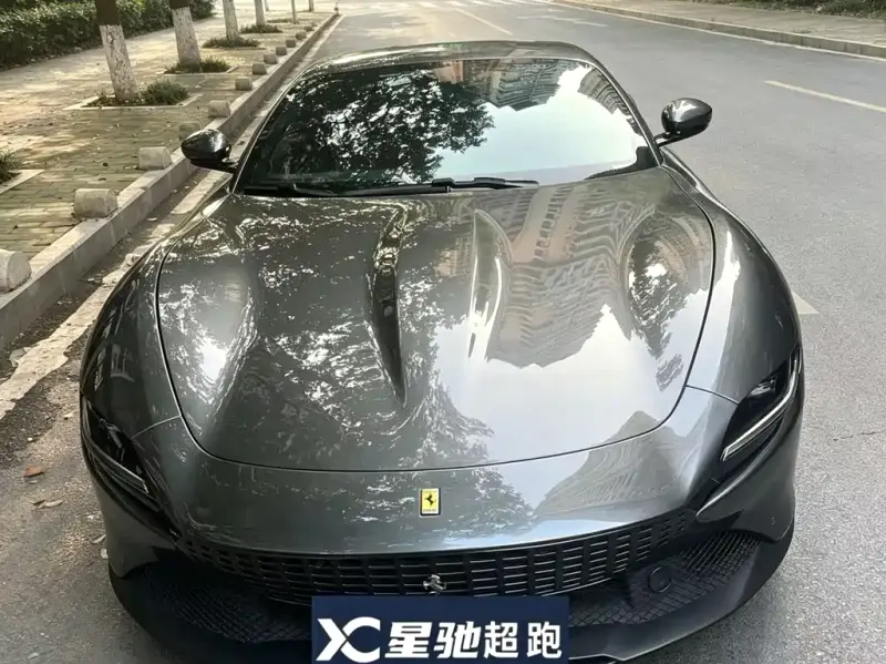 Ferrari Roma, 2021
